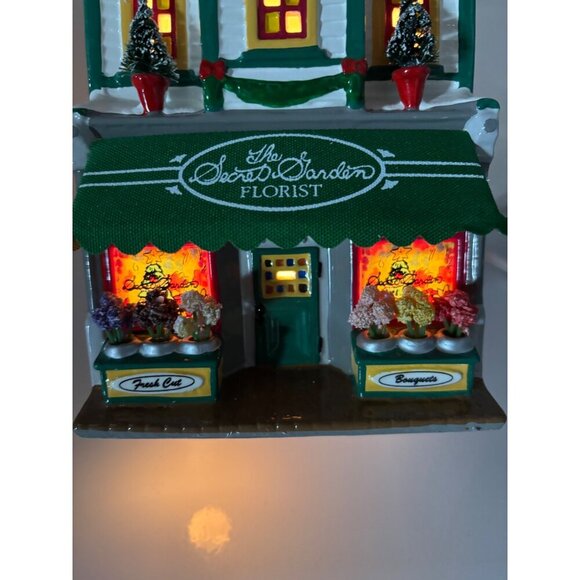 Vtg Dept 56 Ceramic Lighted Secret Gardner Florist Christmas Village - Picture 3 of 12